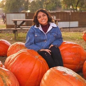 Meet your Posher, Joanna